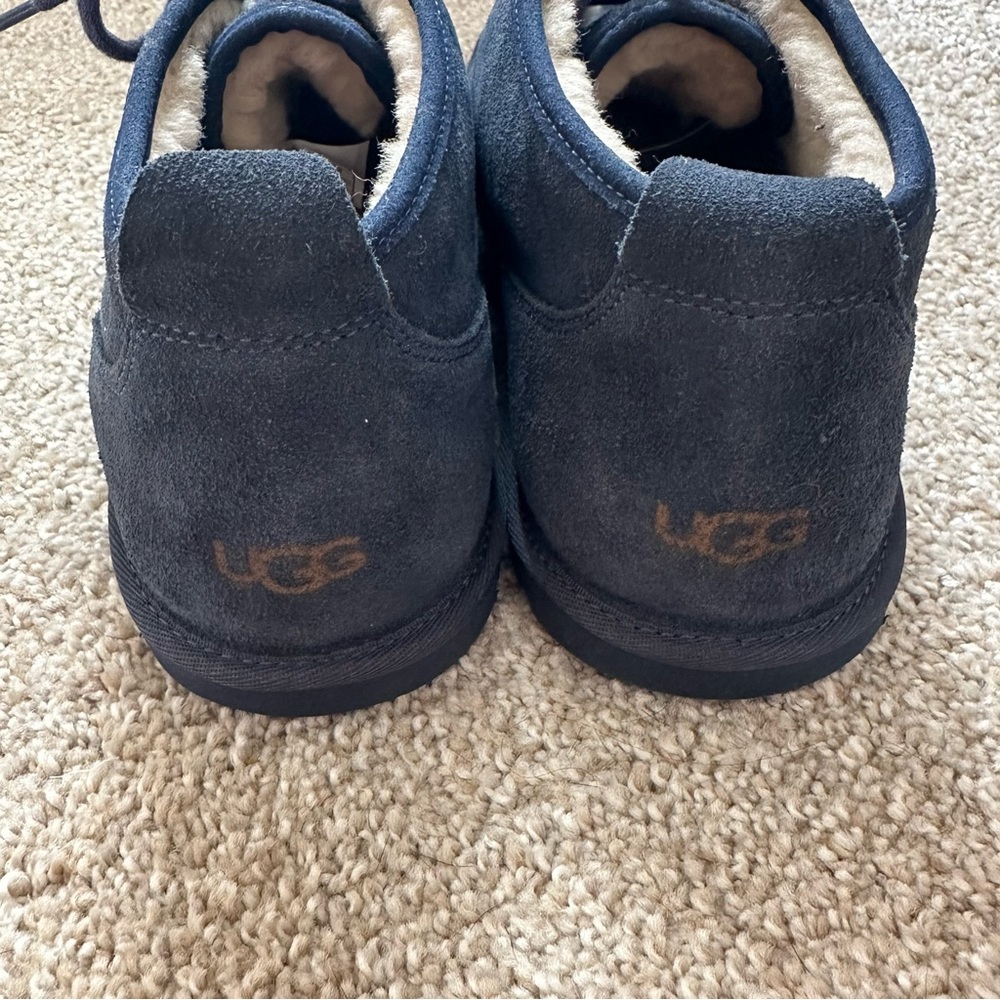 NWOT Men’s Ugg - Picture 3 of 6